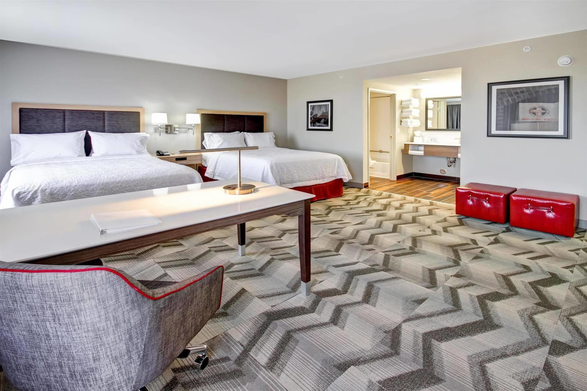 Hampton Inn & Suites By Hilton Grande Prairie Eksteriør billede